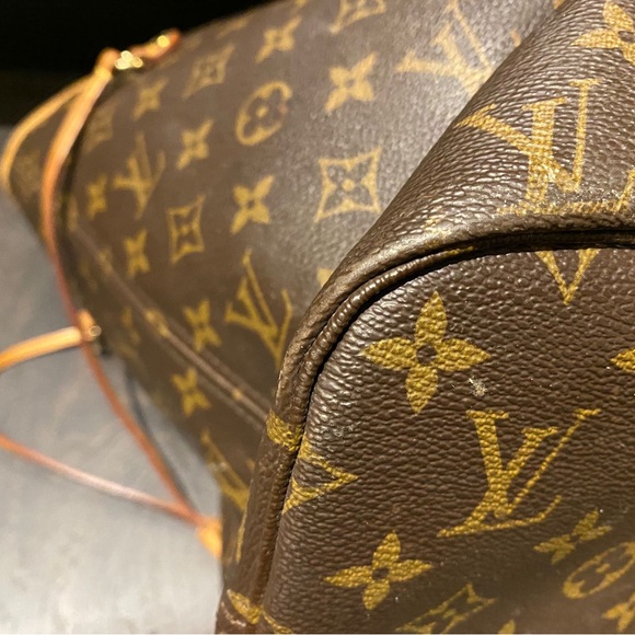Louis Vuitton Classic Brown neverfull MM Monogram Tote - Picture 15 of 15